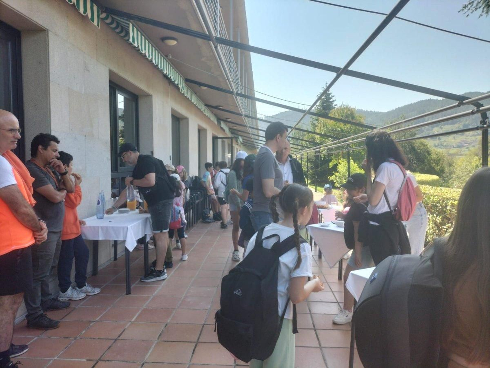 Actividad de piragüismo del CEIP Carmen García Carrasco en Cenlle.