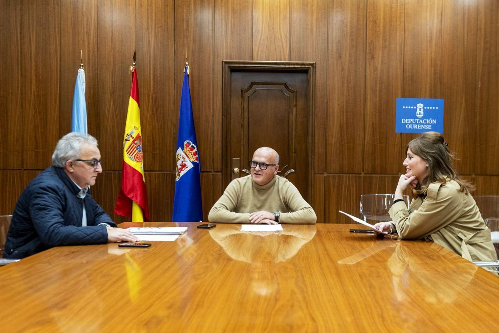 Plácido Álvarez, Manuel Baltar y Montse Lama, ayer.