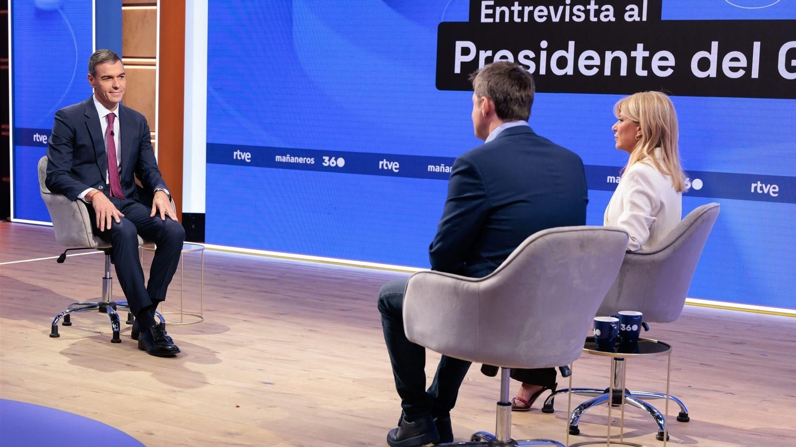 Sánchez ofrece su primera entrevista del curso político.