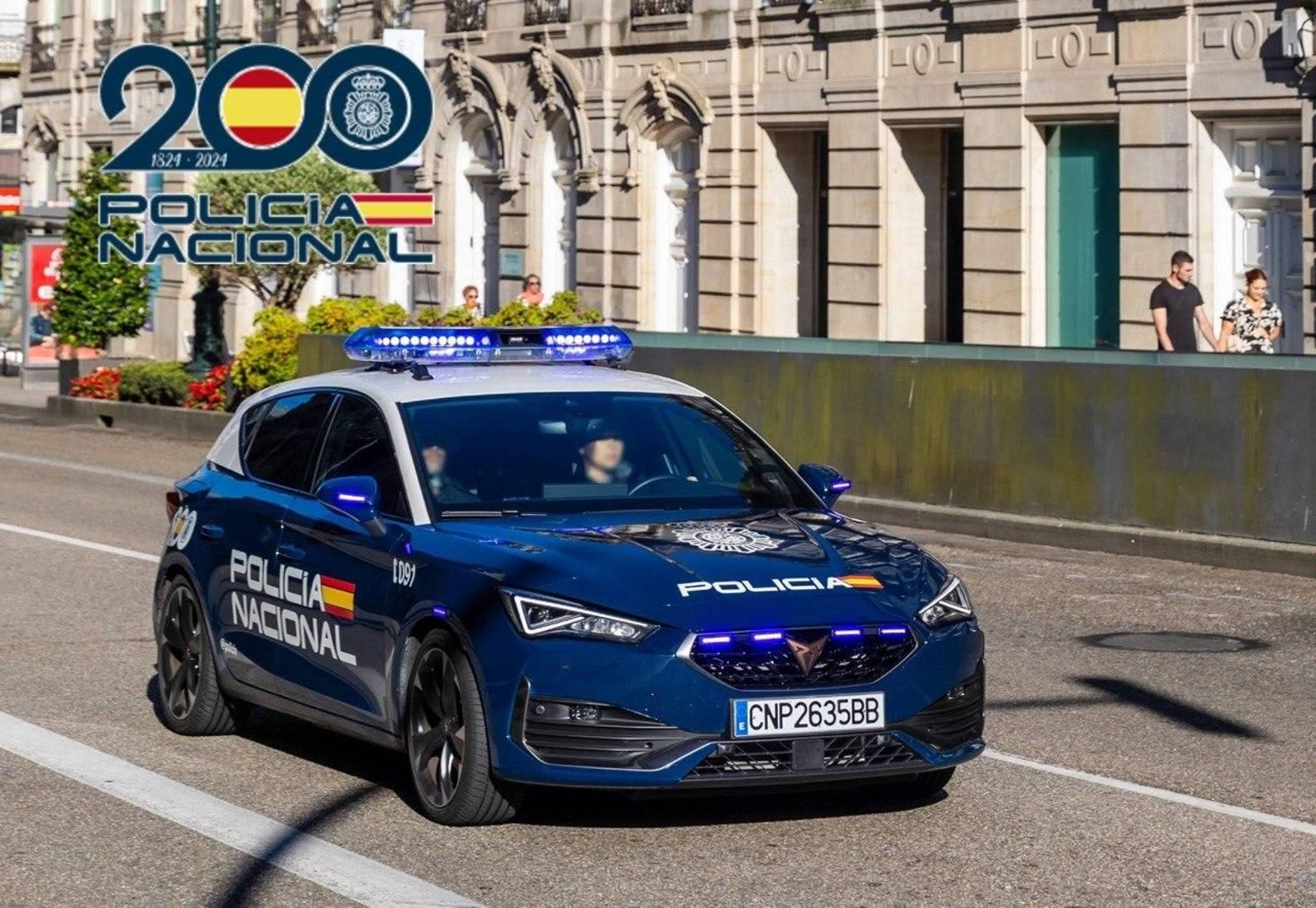 Vehículo de la Policía Nacional en Vigo.