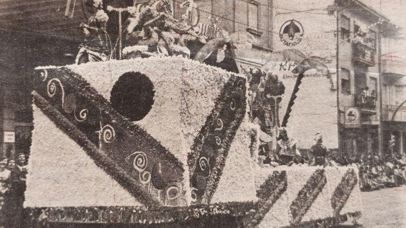Una de las carrozas en la Batalla de Flores.