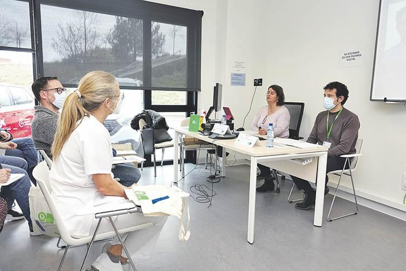 La sesión se celebró en el aula de docencia del Cunqueiro.