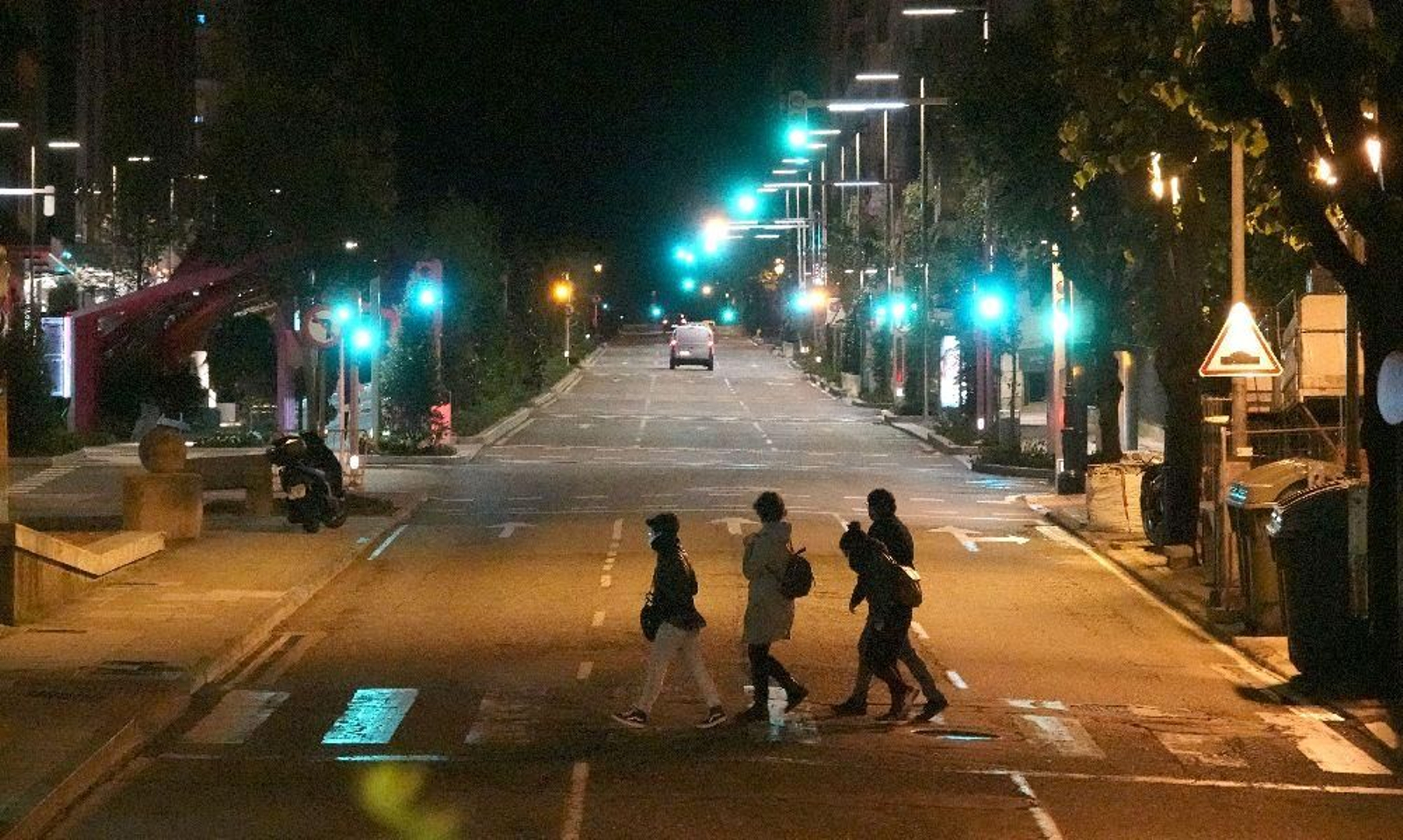 Primera noche sin estado de alarma en Vigo _ Vicente 07