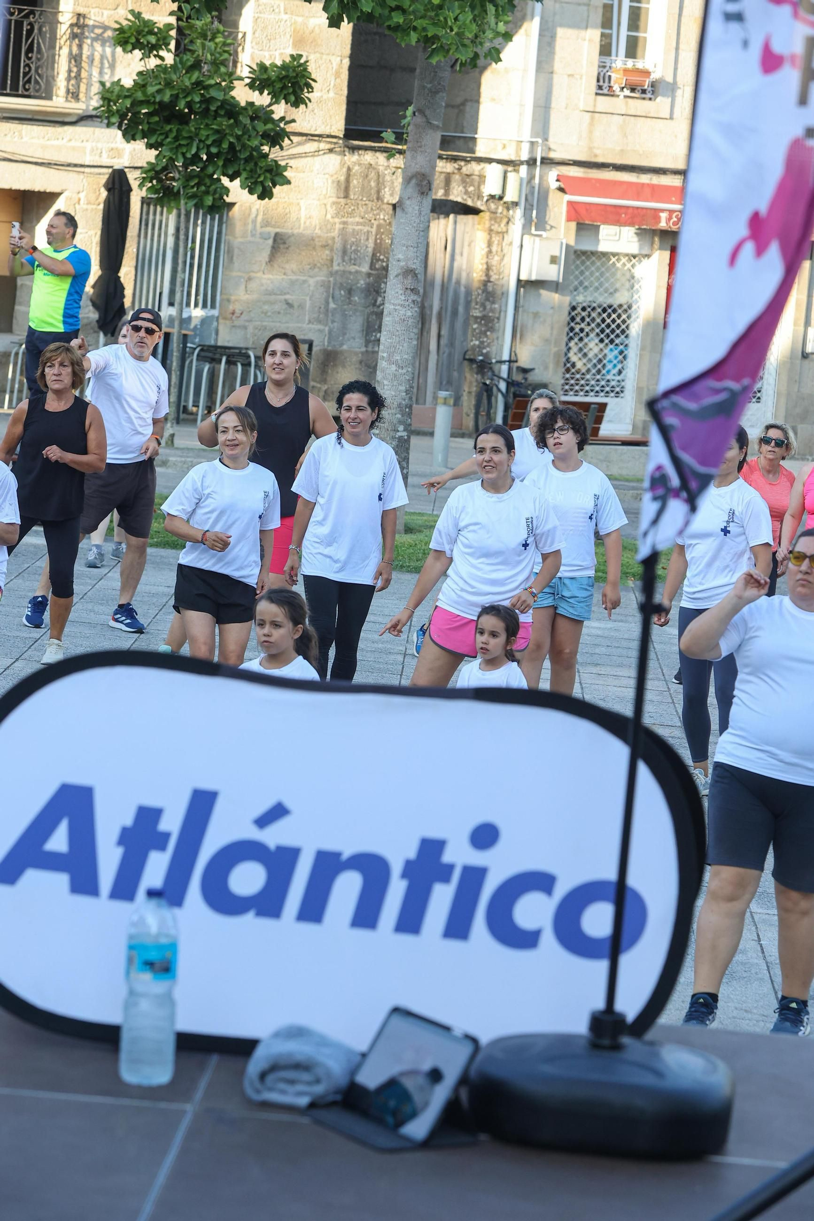 Galería | Un centenar de personas se activan con la sesión de zumba de +Deporte Atlántico