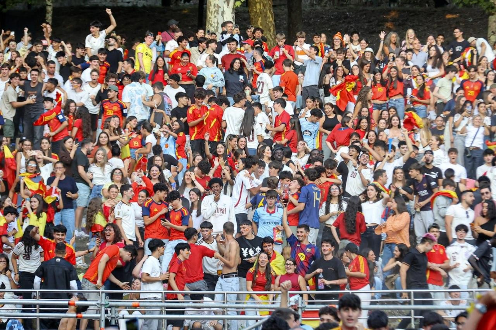Galería | Castrelos, a reventar para ver a la selección