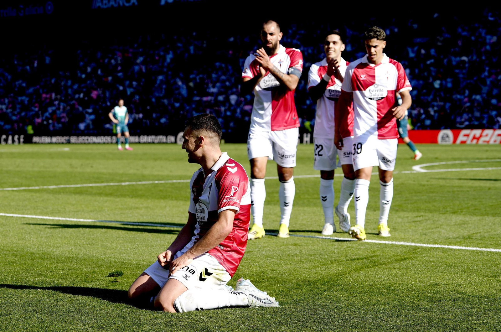 Galería | El Celta y el Alavés se miden en Balaídos