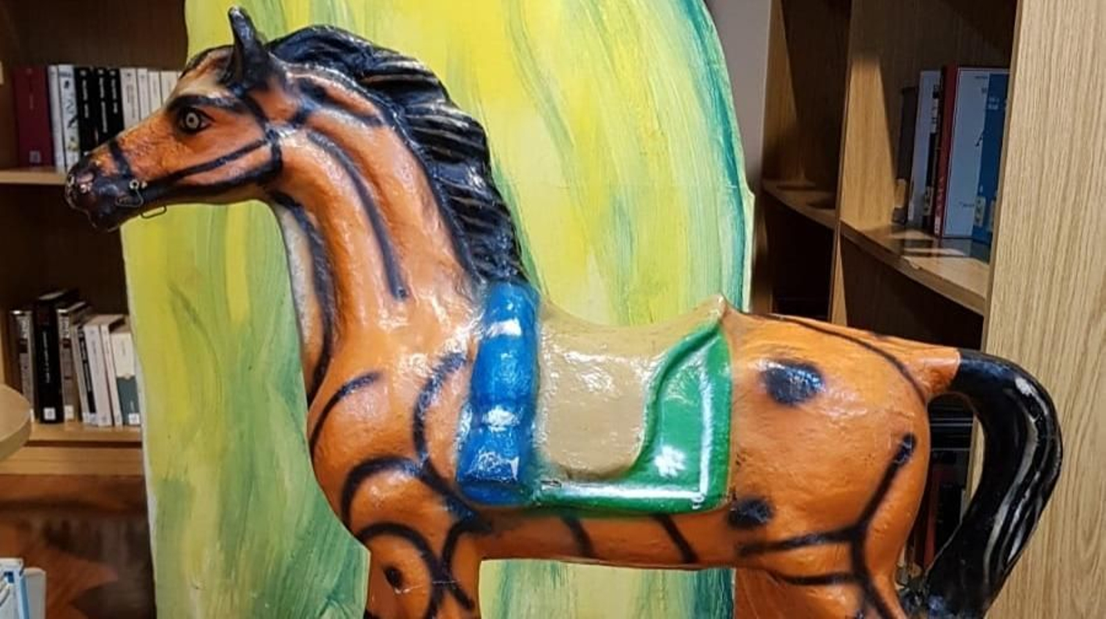 Uno de los caballos balancines que se recuperarán.