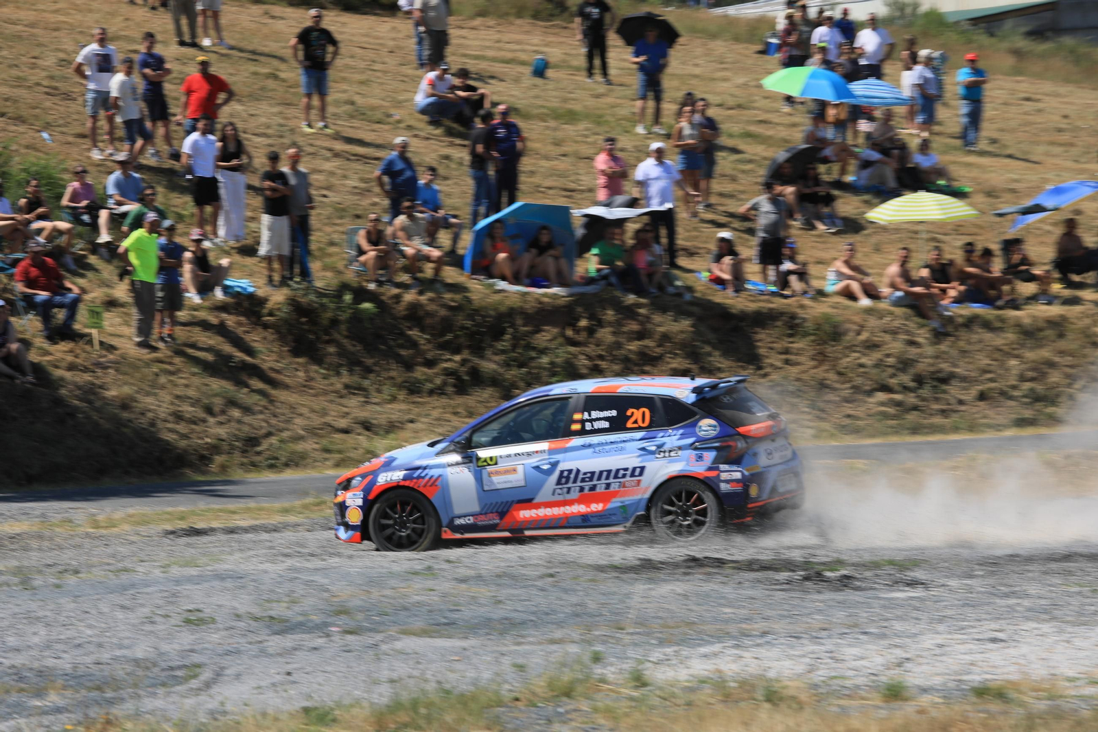 Galería | El público disfruta del Rally de Ourense en el tramo Cartelle-Toén, en fotos