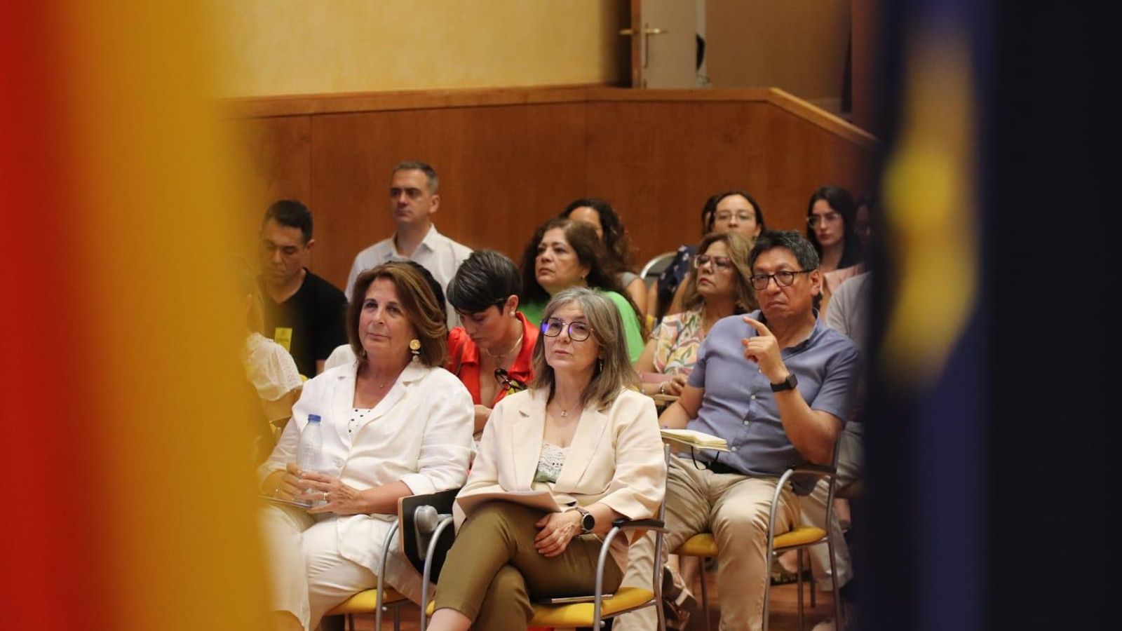 En primer término la secretaria de Estado de Migraciones durante la preentacioin del estudio