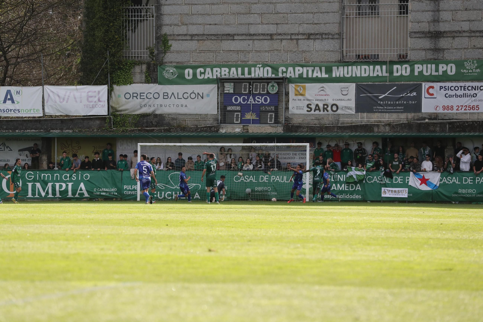 Galería | Empate a uno entre el CD Arenteiro y Ourense CF en el derbi termal
