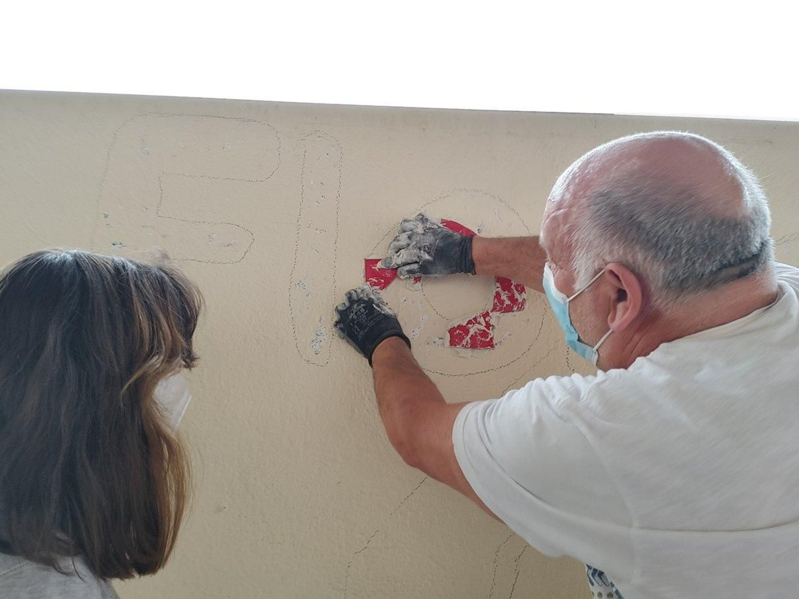 O artista valdeorrés Gerardo Rodríguez "Chere" coordinou a actividade.