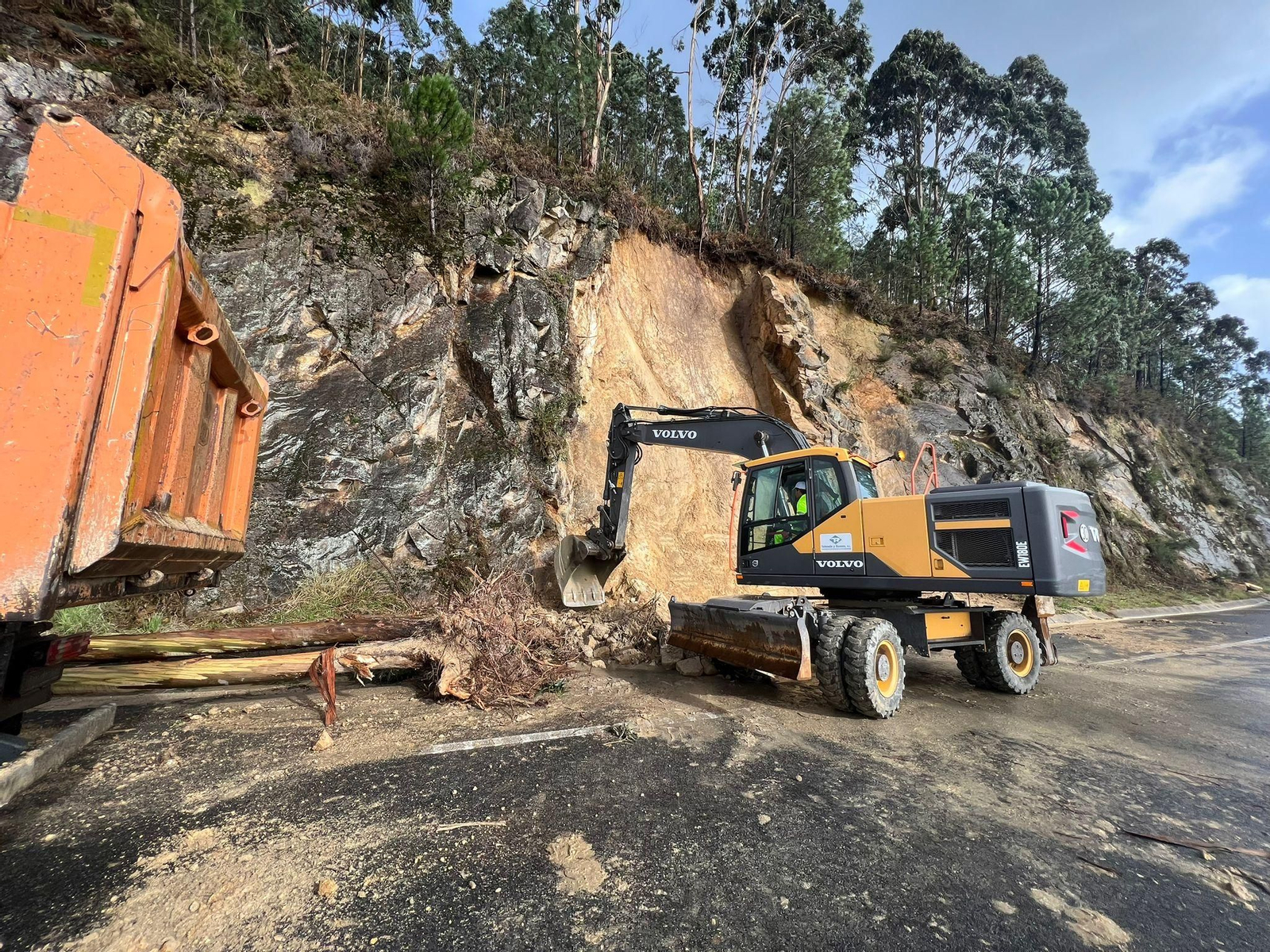 Derrumbe en la autovía de O Morrazo.
