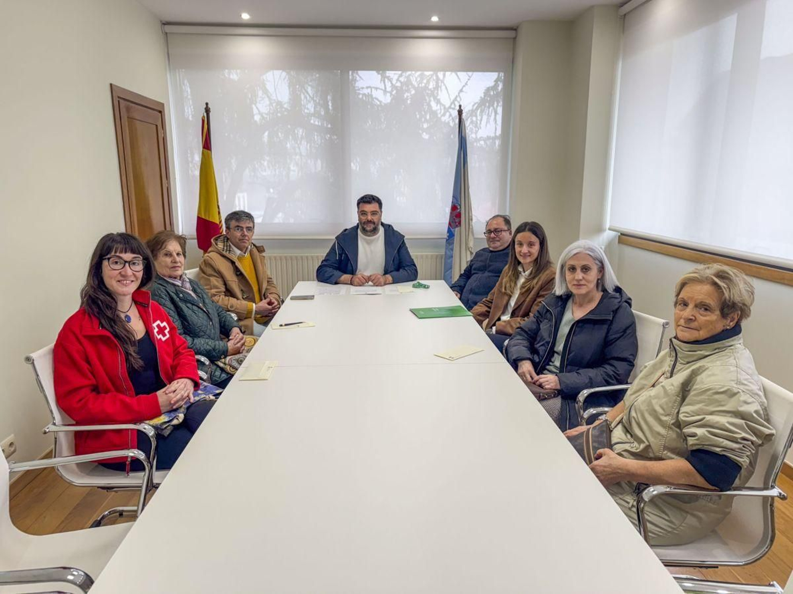 Representantes do Concello, conservatorio e entidades sociais participantes.
