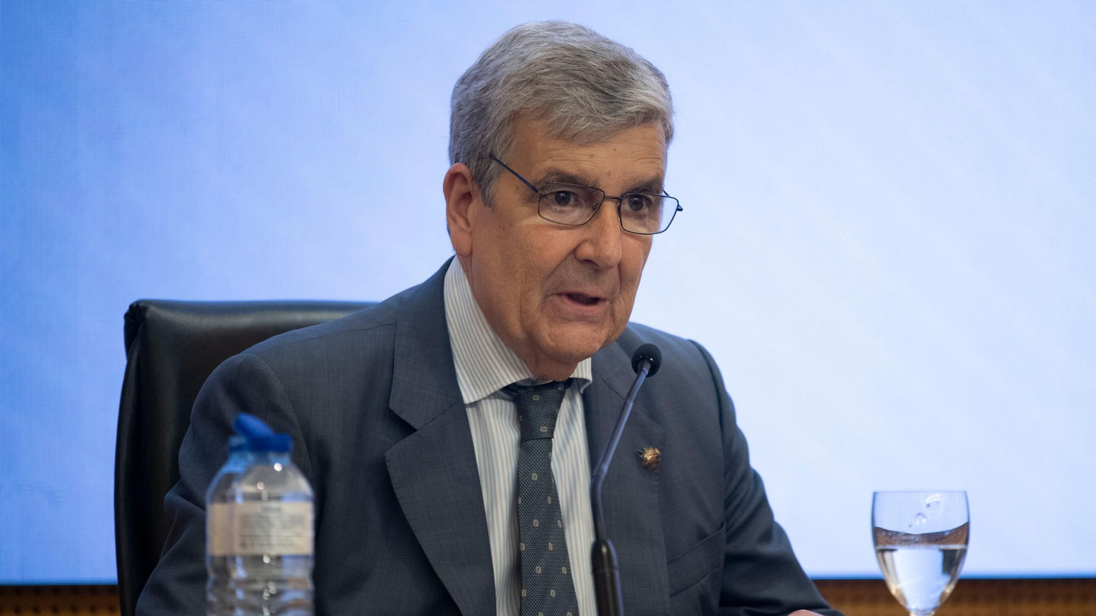 Juan Manuel Fernández en el Foro La Región