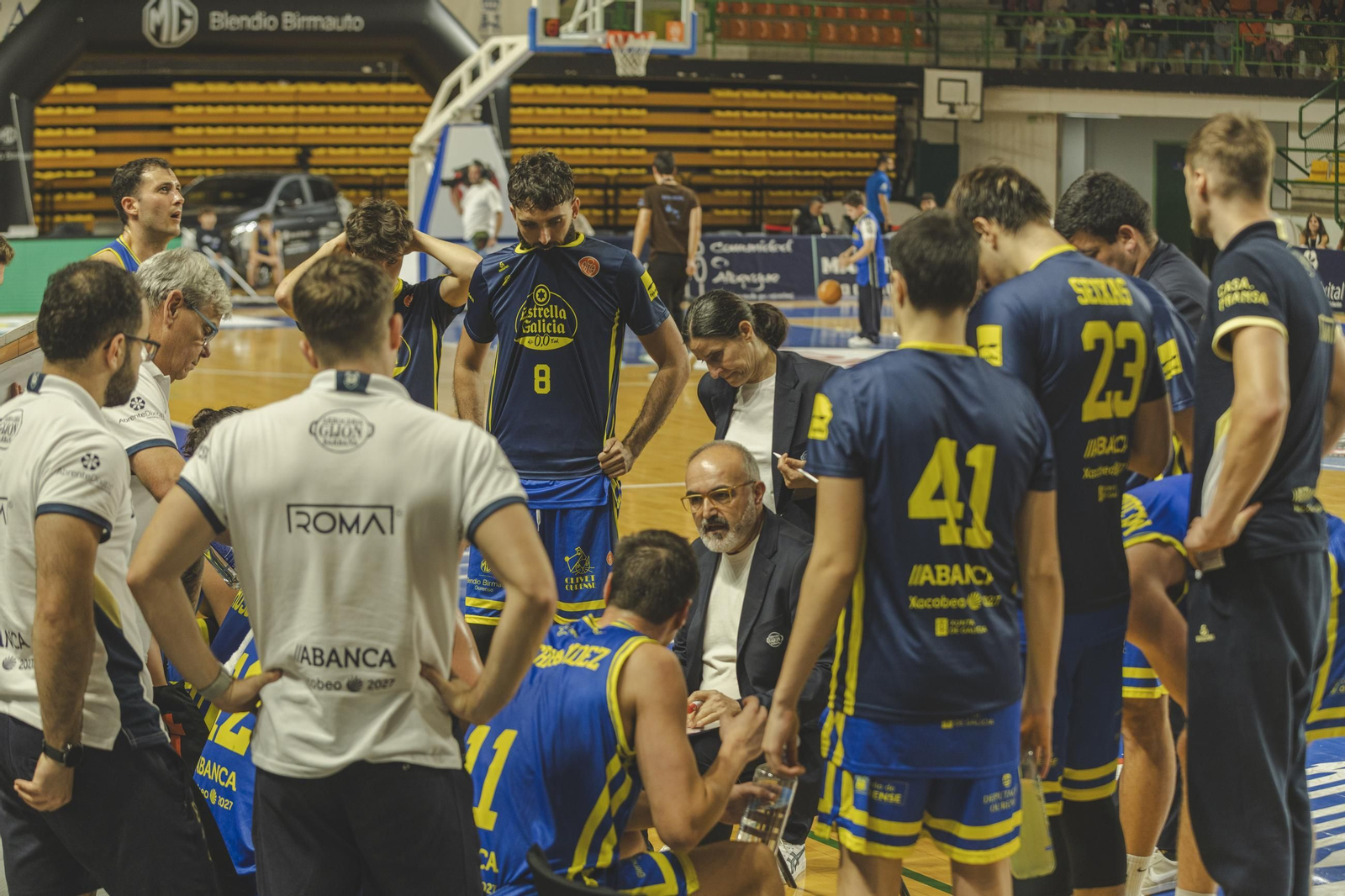 Galería | El COB asusta los fantasmas en Samaín y logra la victoria ante el Fibwi