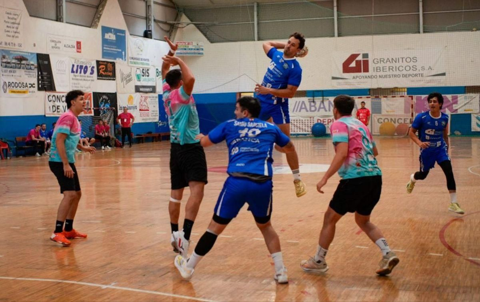 El Granitos Ibéricos Carballal empató en casa con el Ciudad de Tacoronte en los minutos finales.