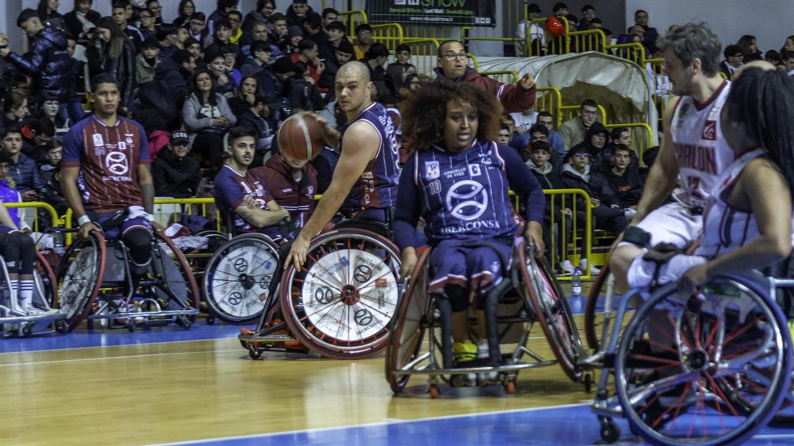 Agustín Alejos y Nagwa Brown, en uno de los partidos europeos de la pasada temporada.