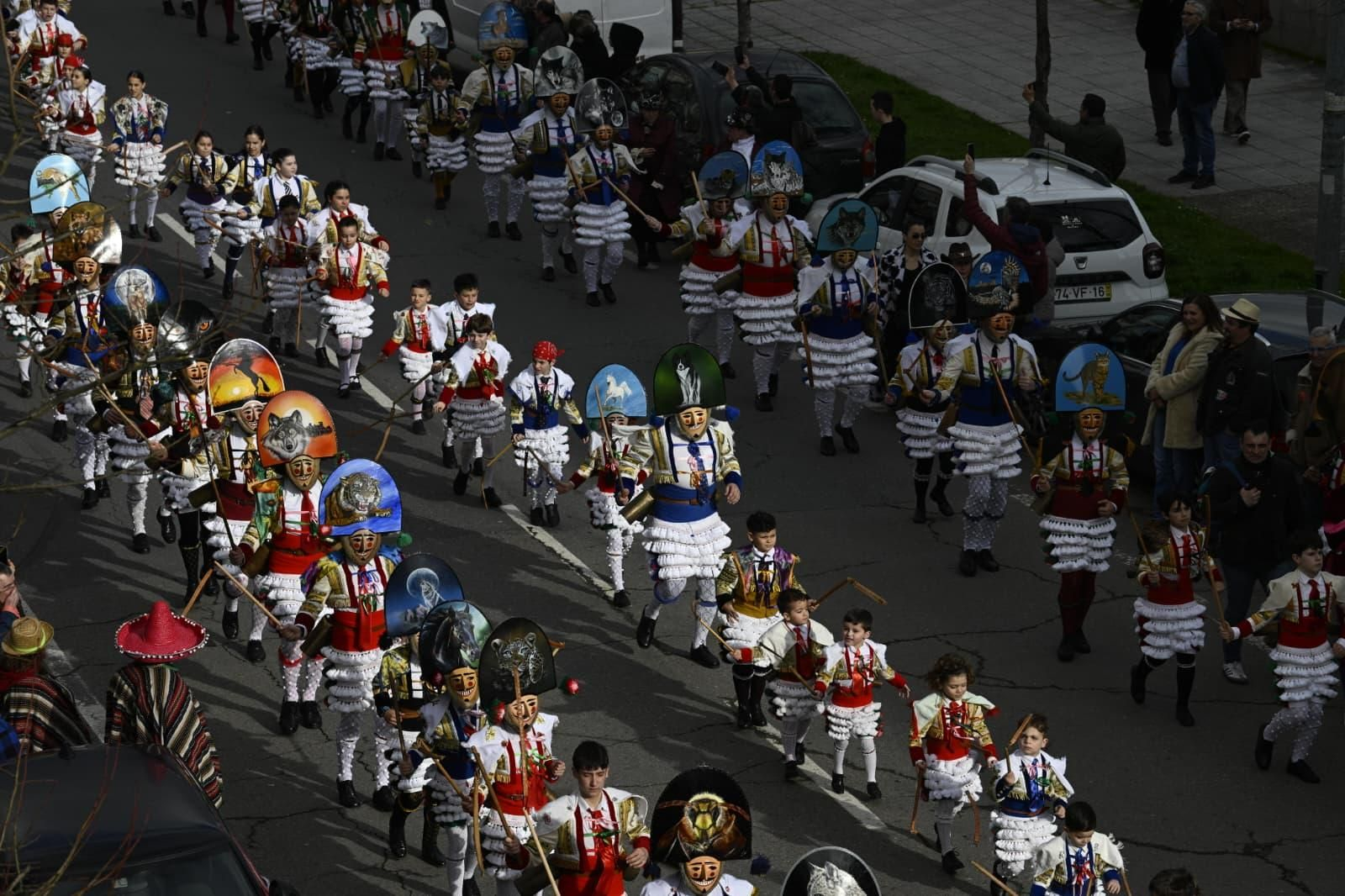 Galería | Verín di adeus a Don Carnal co derradeiro desfile de creatividade