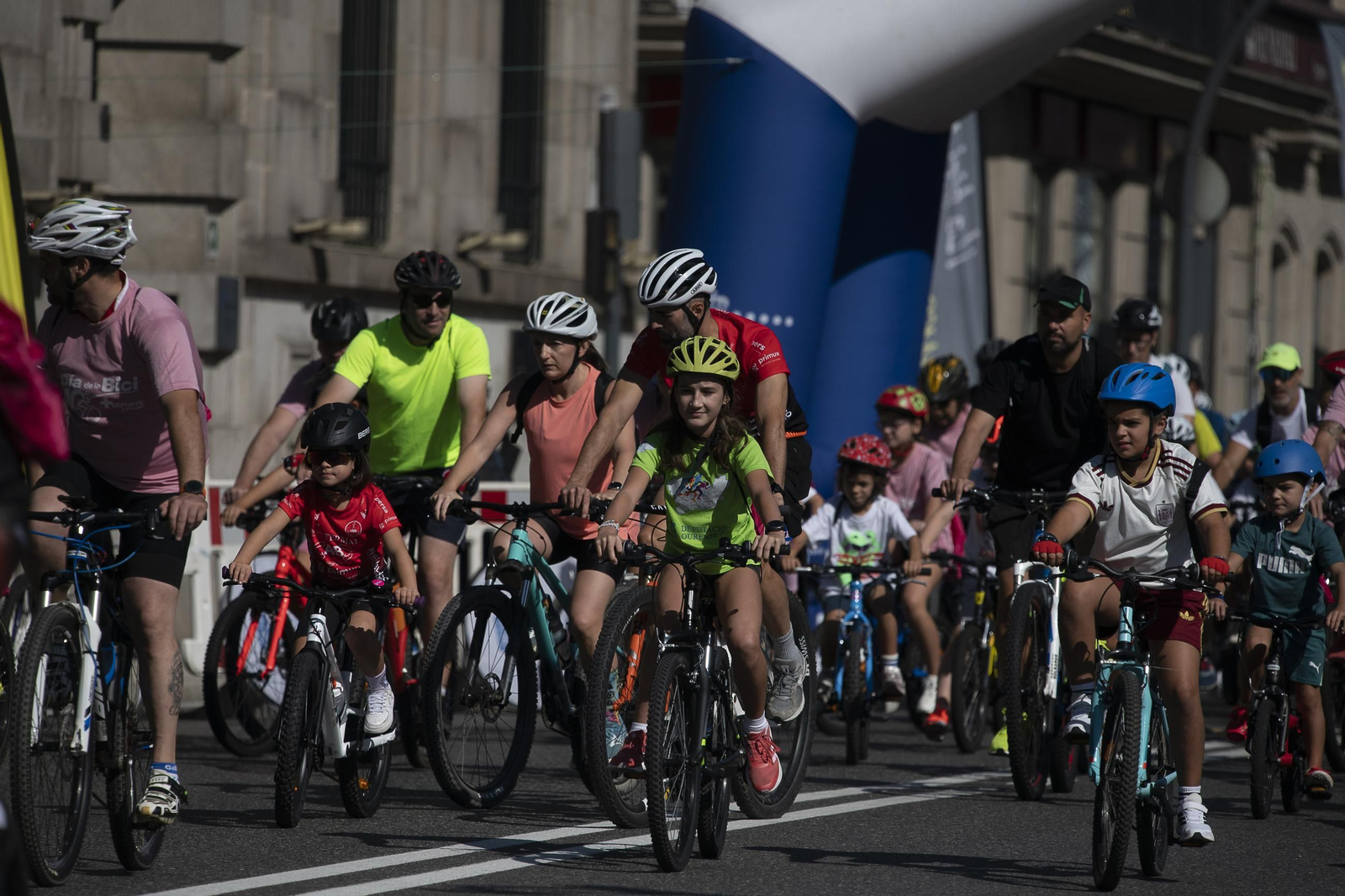 Galería | Ourense disfruta de un Día da Bici con sol, ambiente familiar y regalos