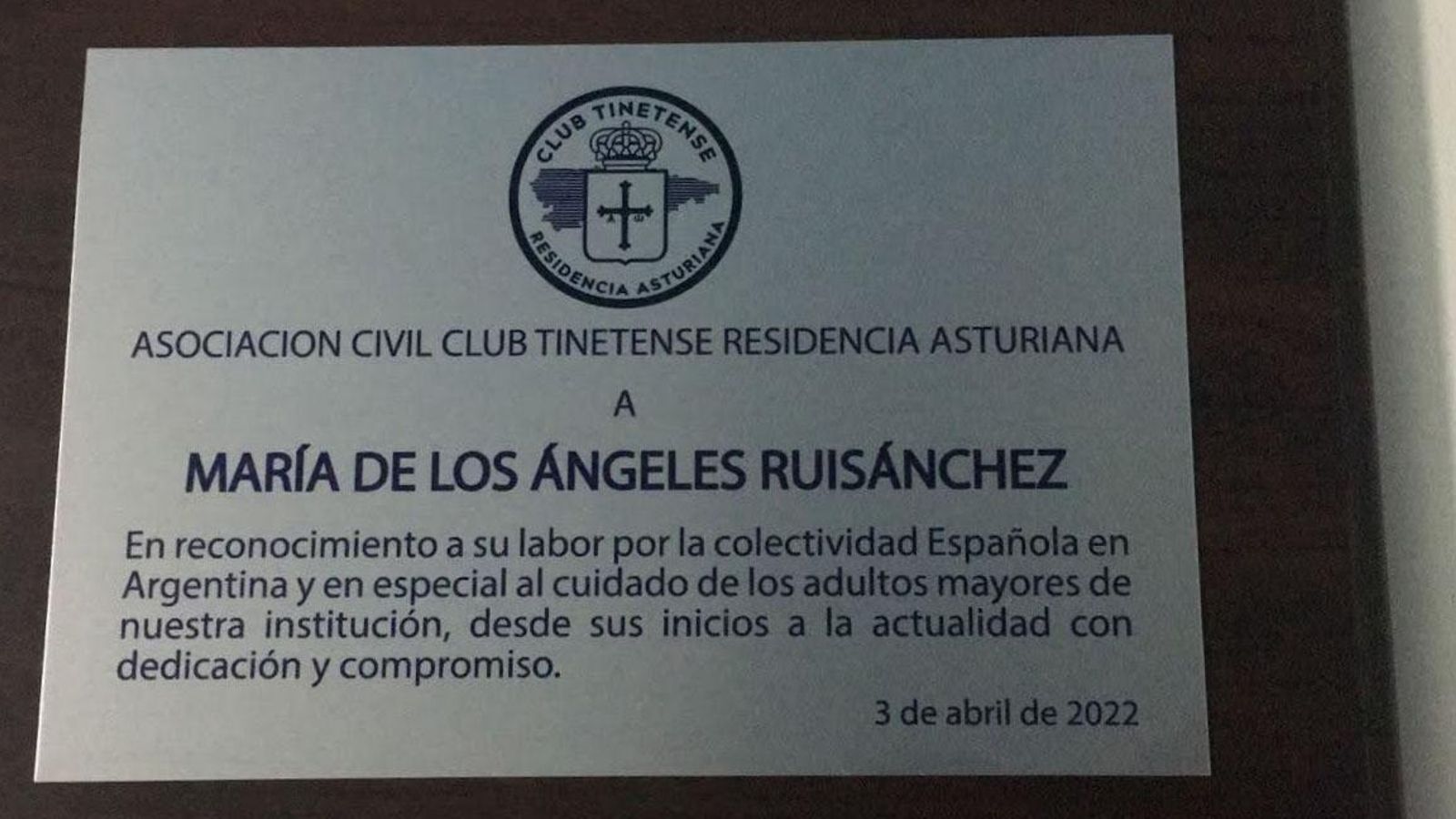 Plaqueta entregada a María de los Angeles Ruisánchez