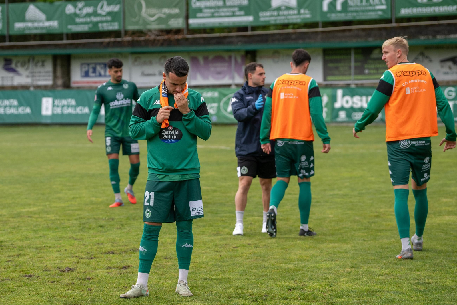 Galería | Jornada de fútbol amarga en Espiñedo