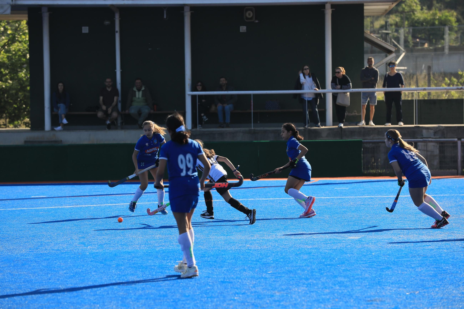 Galería | La cantera del hockey hierba ourensana disfruta con el Torneo + Deporte La Región
