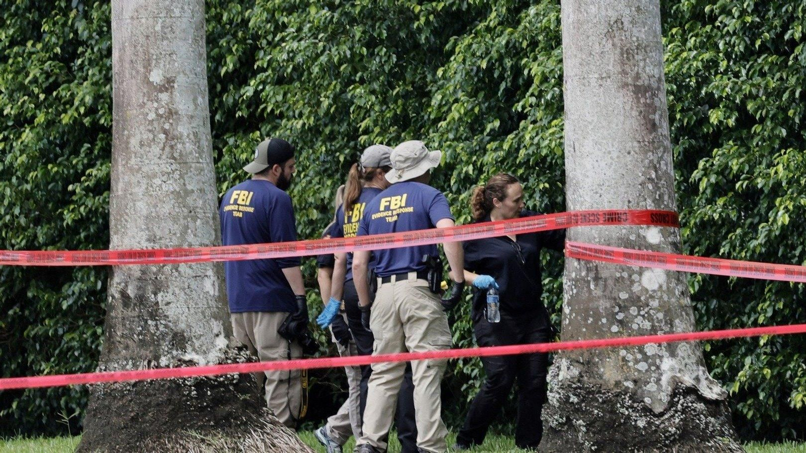 Agentes del FBI investigan el segundo intento de asesinato a Trump. // E.P.