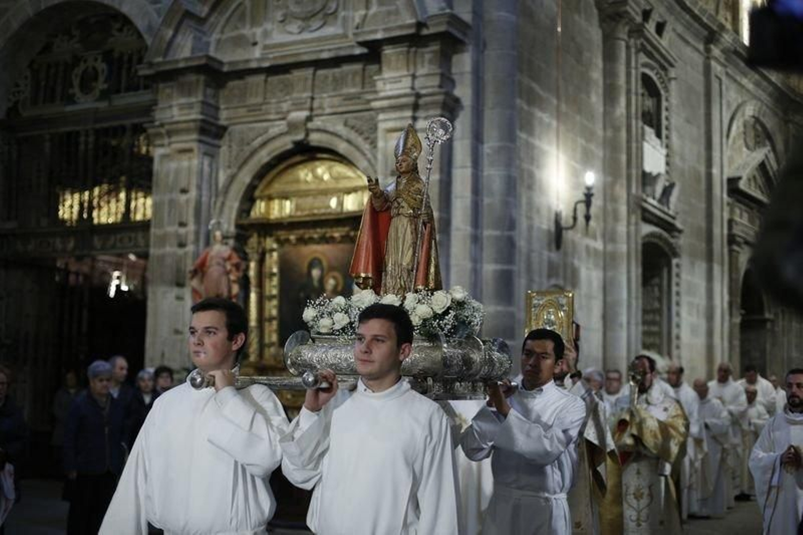 Ourense. 11/11/2019. Procesión y ofrenda floral en la catedral de Ourense en honor al día de San Martiño.
Foto: Xesús Fariñas