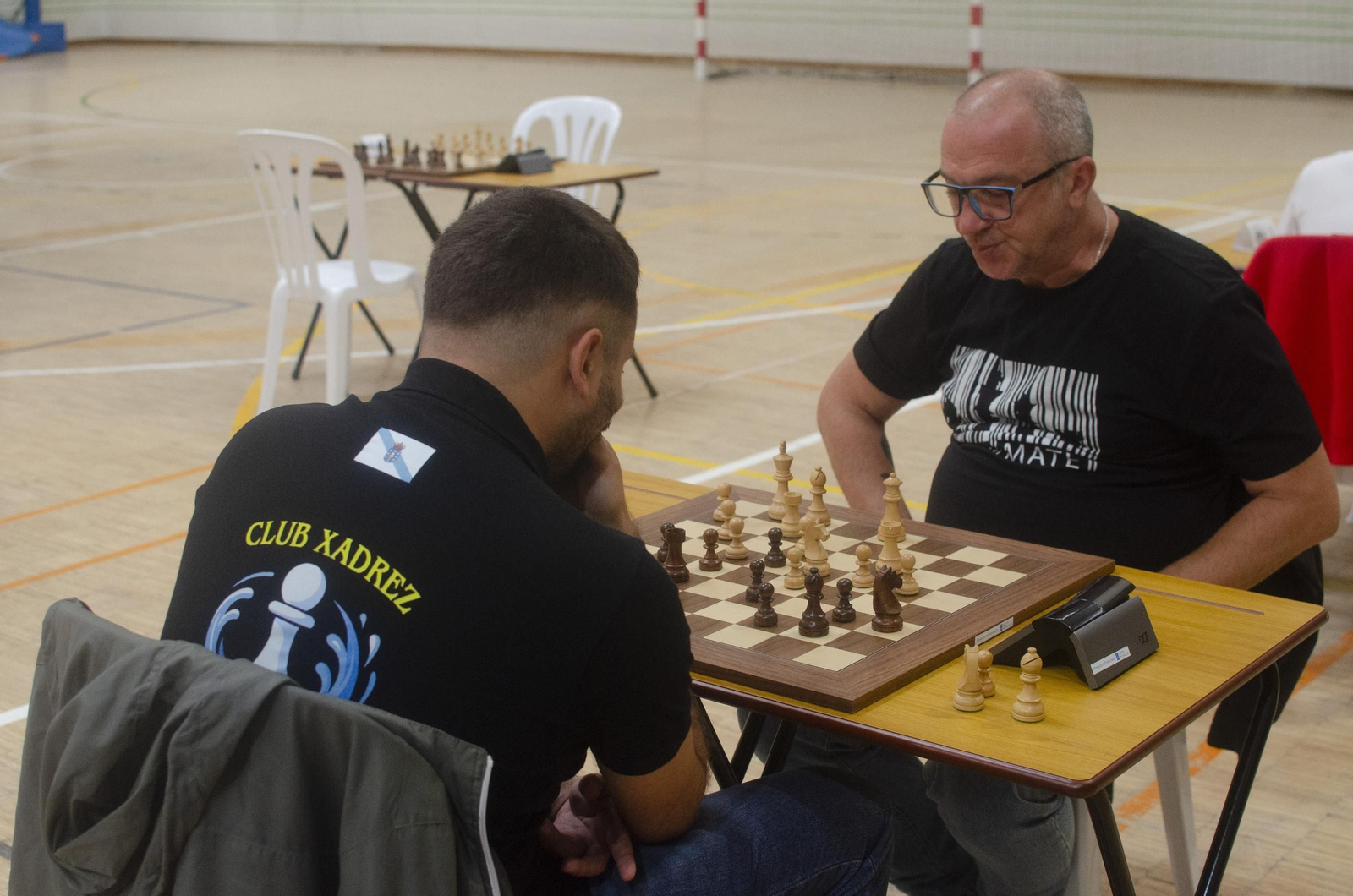 Galería | Lóstreo vive un torneo solidario y rápido de ajedrez