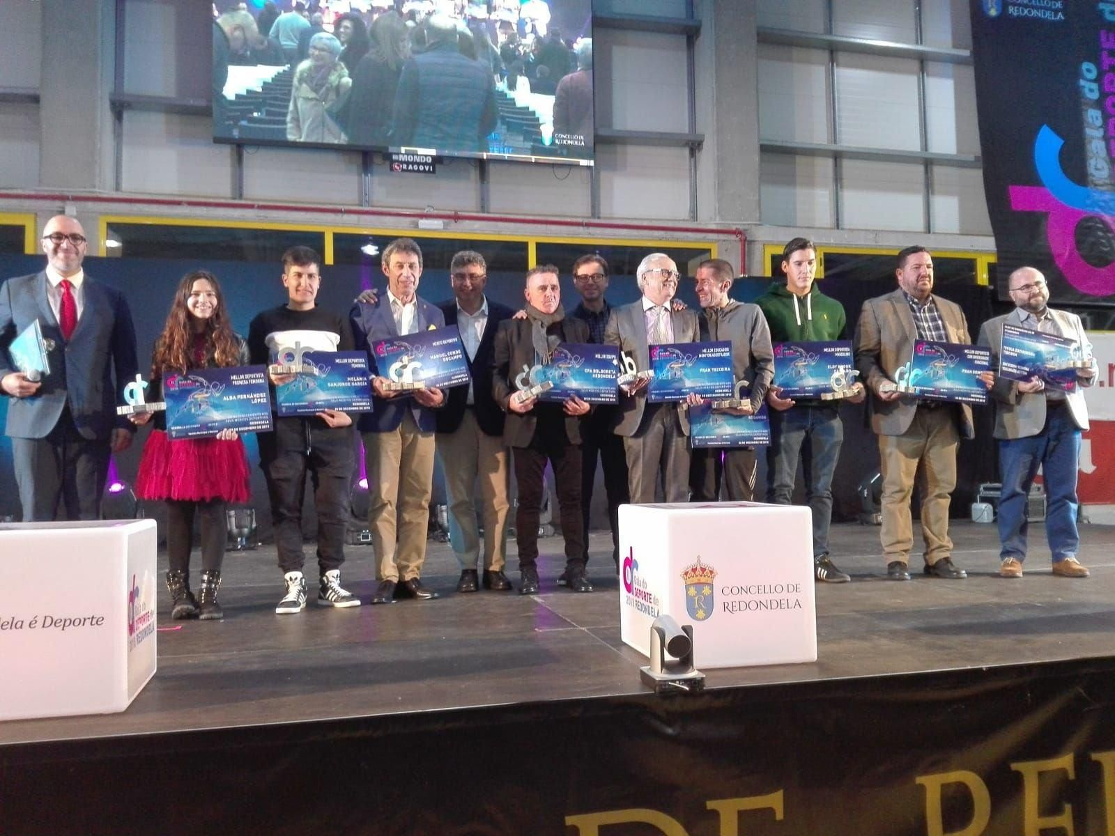 Los premiados, anoche en el pabellón de A Marisma.