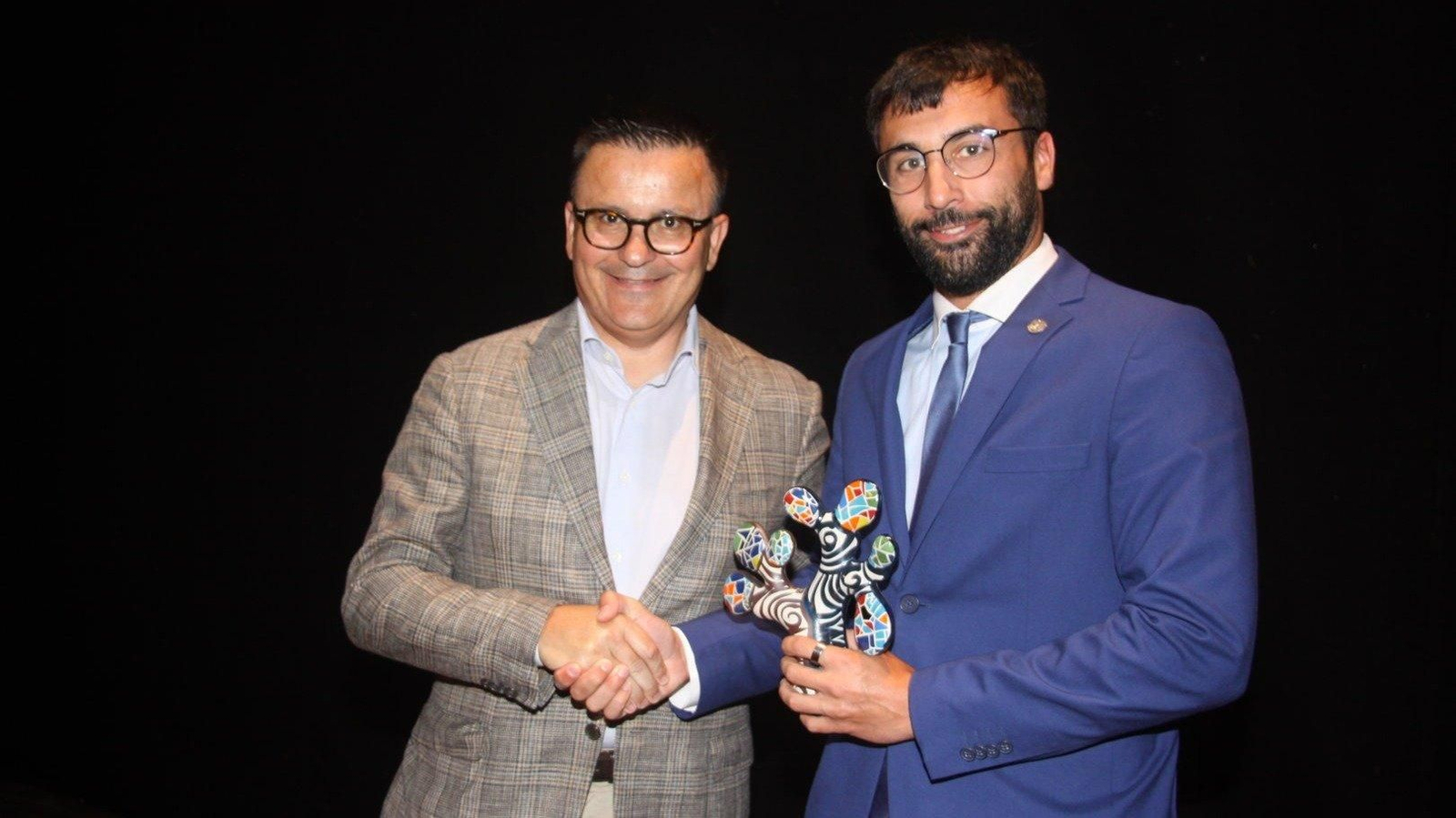 El conselleiro de Emprego, José González, y Jesús Pérez, gerente de la Asociación de Comerciantes Industriales, Servicios y Autónomos.