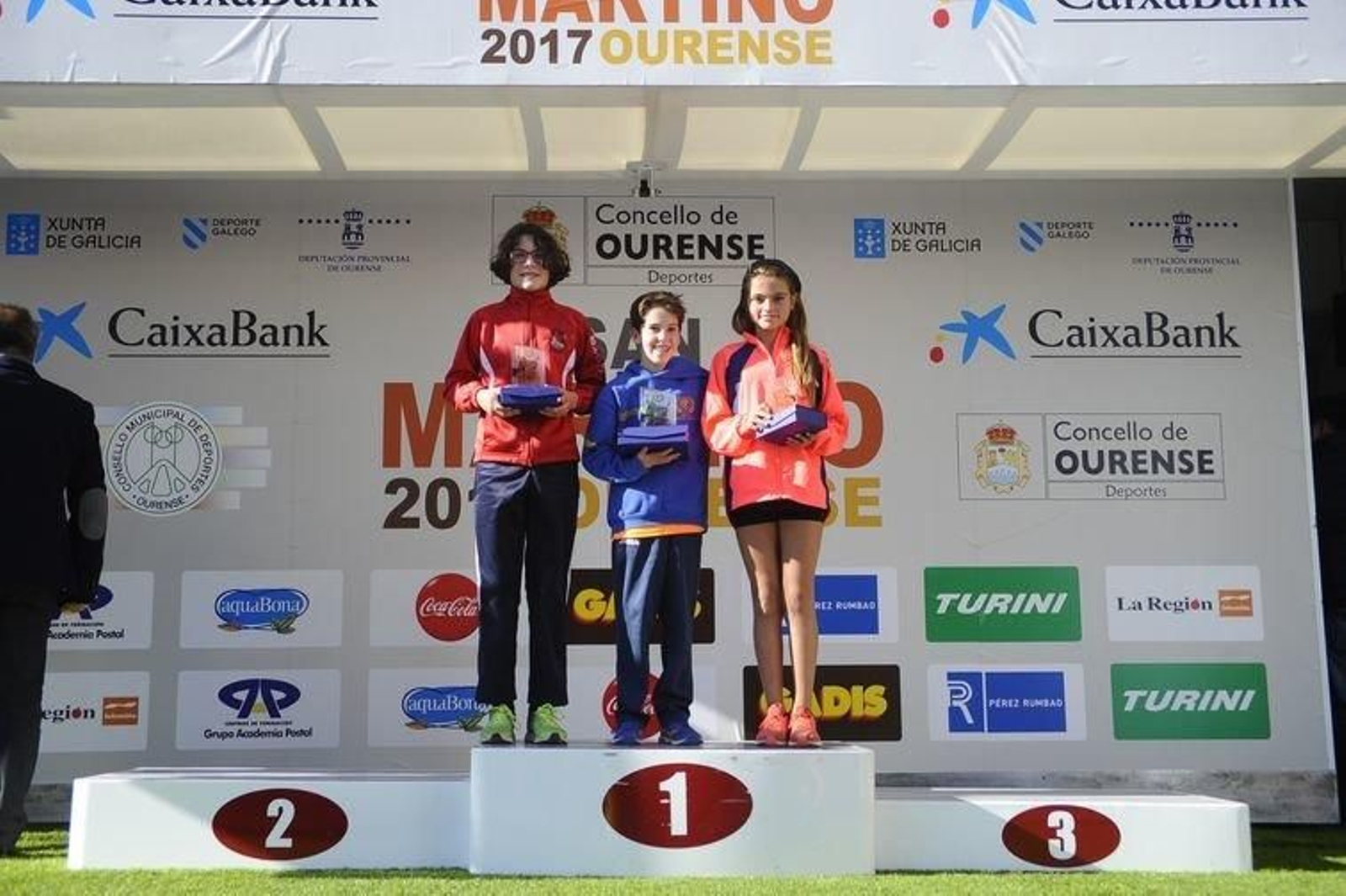 SUB 14 FEMENINA/ Mar Díaz, Xela Martínez y María Domínguez.