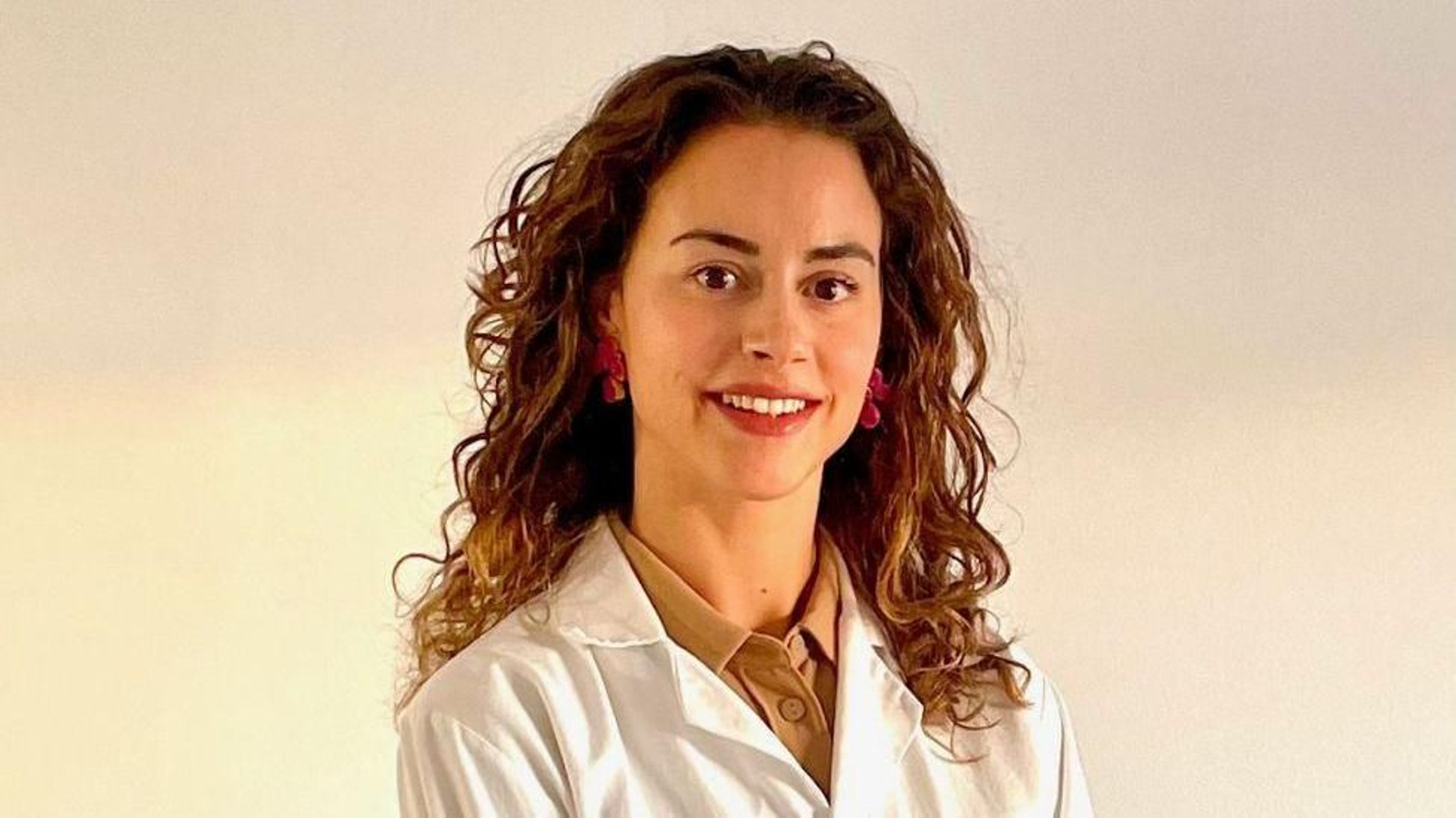 Dra. Lara Enríquez Bouza.