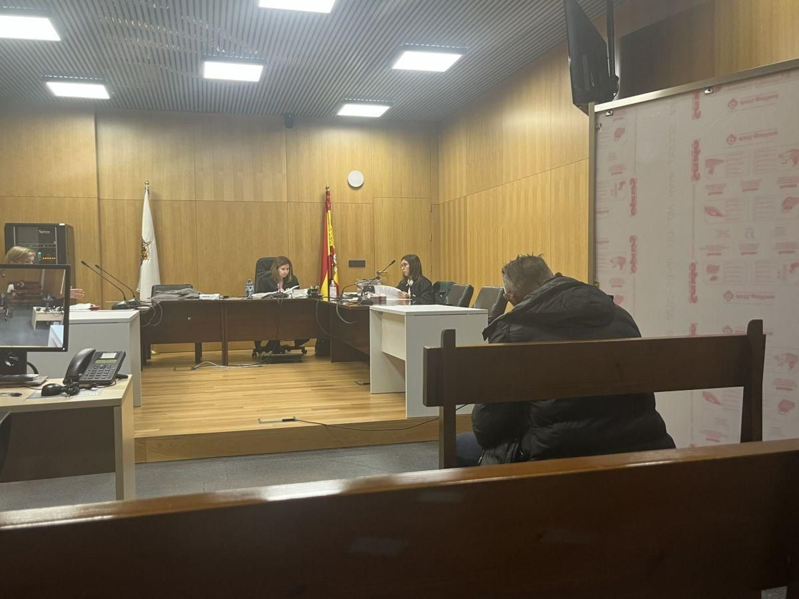 El acusado, en el banquillo el día del juicio.
