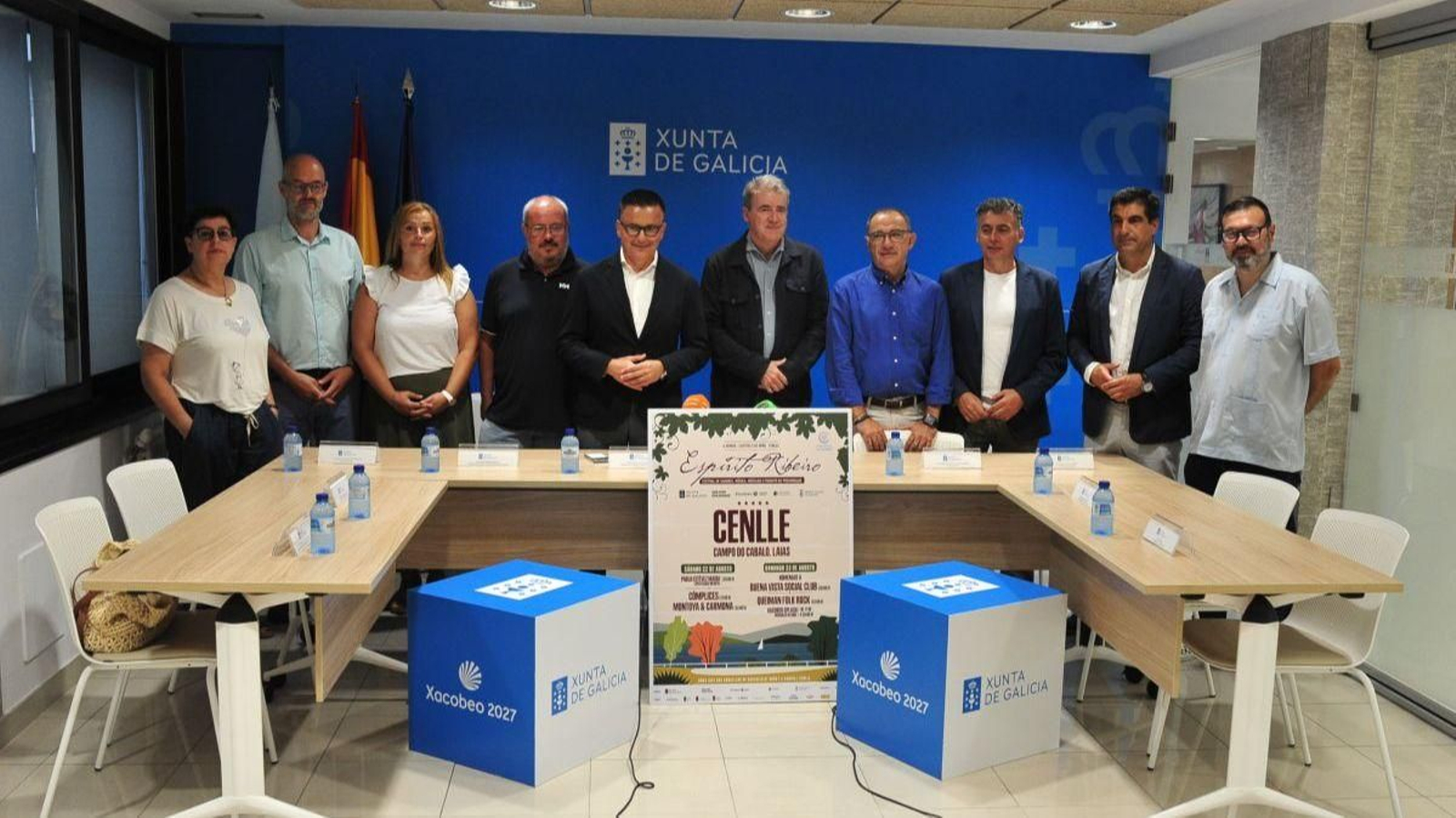 Autoridades y organizadores en la presentación del Espírito Ribeiro.