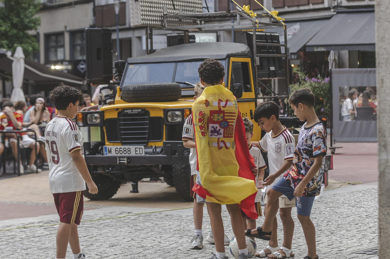 Galería | La ilusión por España tiñe de rojo la provincia de Ourense en la semifinal, en fotos