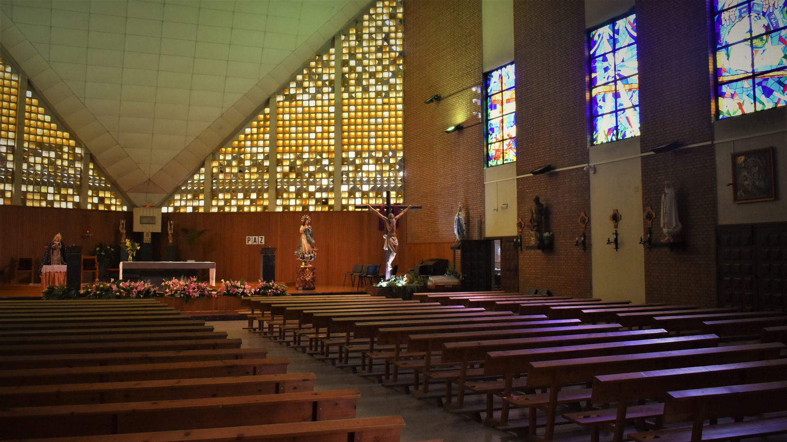 Interior de la iglesia de Santa Rita, a donde se trasladan los oficios religiosos. (Foto: Isaac Cruz)