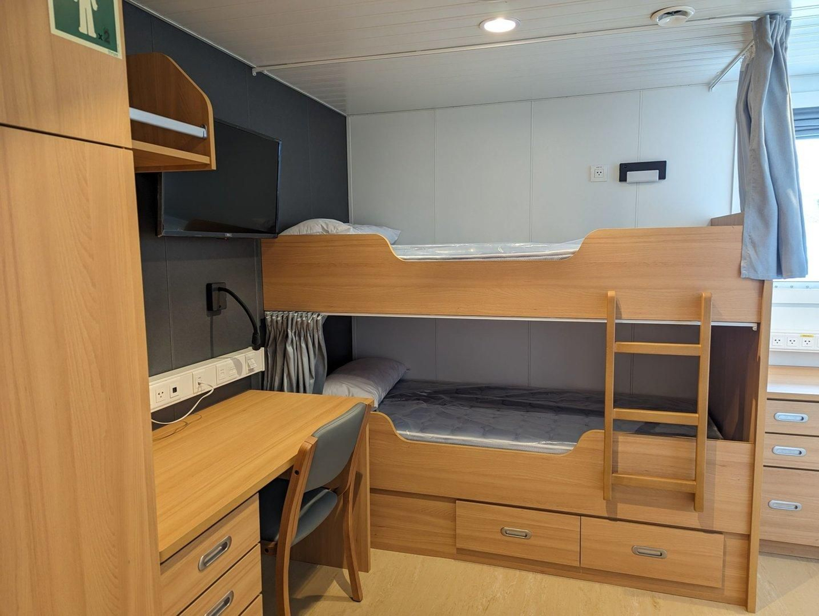 Buque David Packard. // GLOSTEN