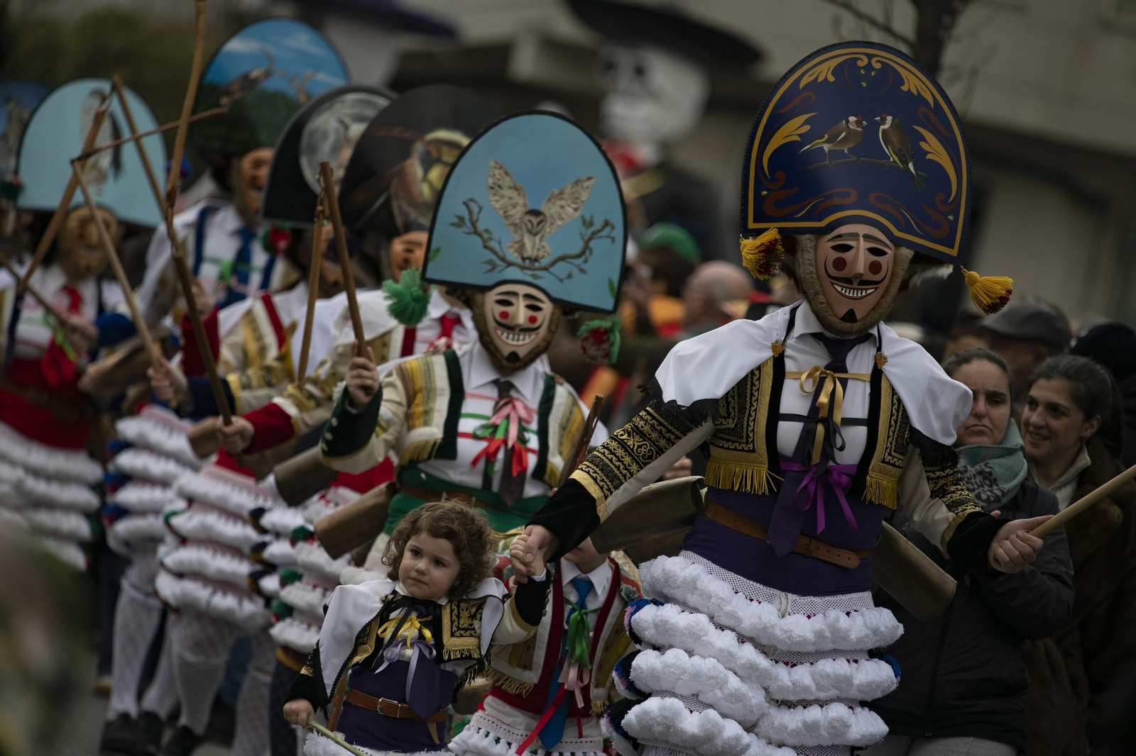 Galería | Verín vive su domingo de Entroido, el desfile en fotos