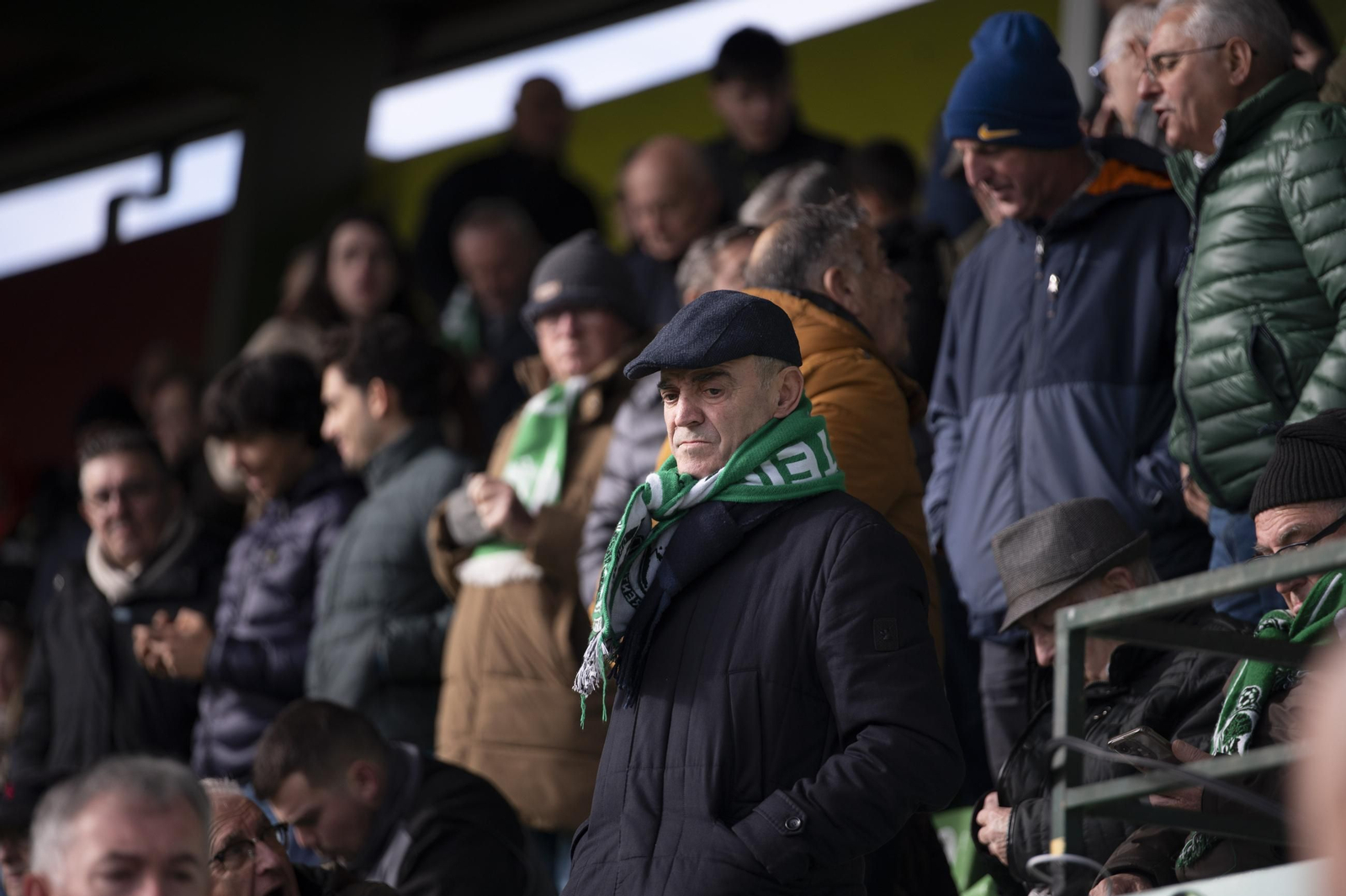 Galería | Espiñedo tiene su regalo adelantado de Navidad con la victoria del CD Arenteiro