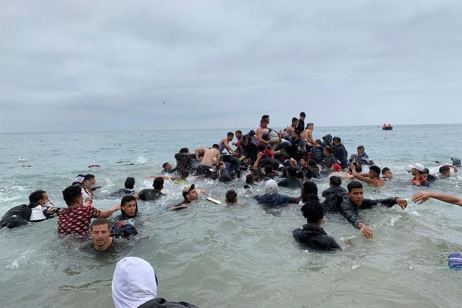 Invasión de inmigrantes en Ceuta 21