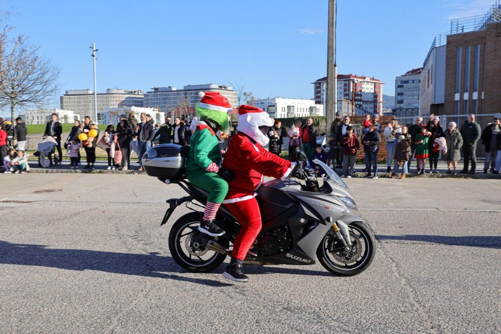 Galería | Los papanoeles moteros toman Vigo