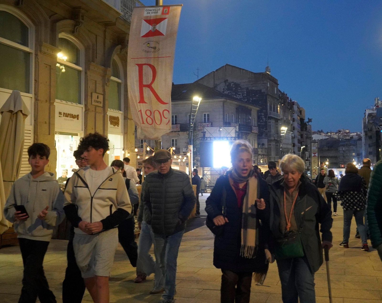 Galería | Ambiente festivo en el Casco Vello para celebrar la Reconquista