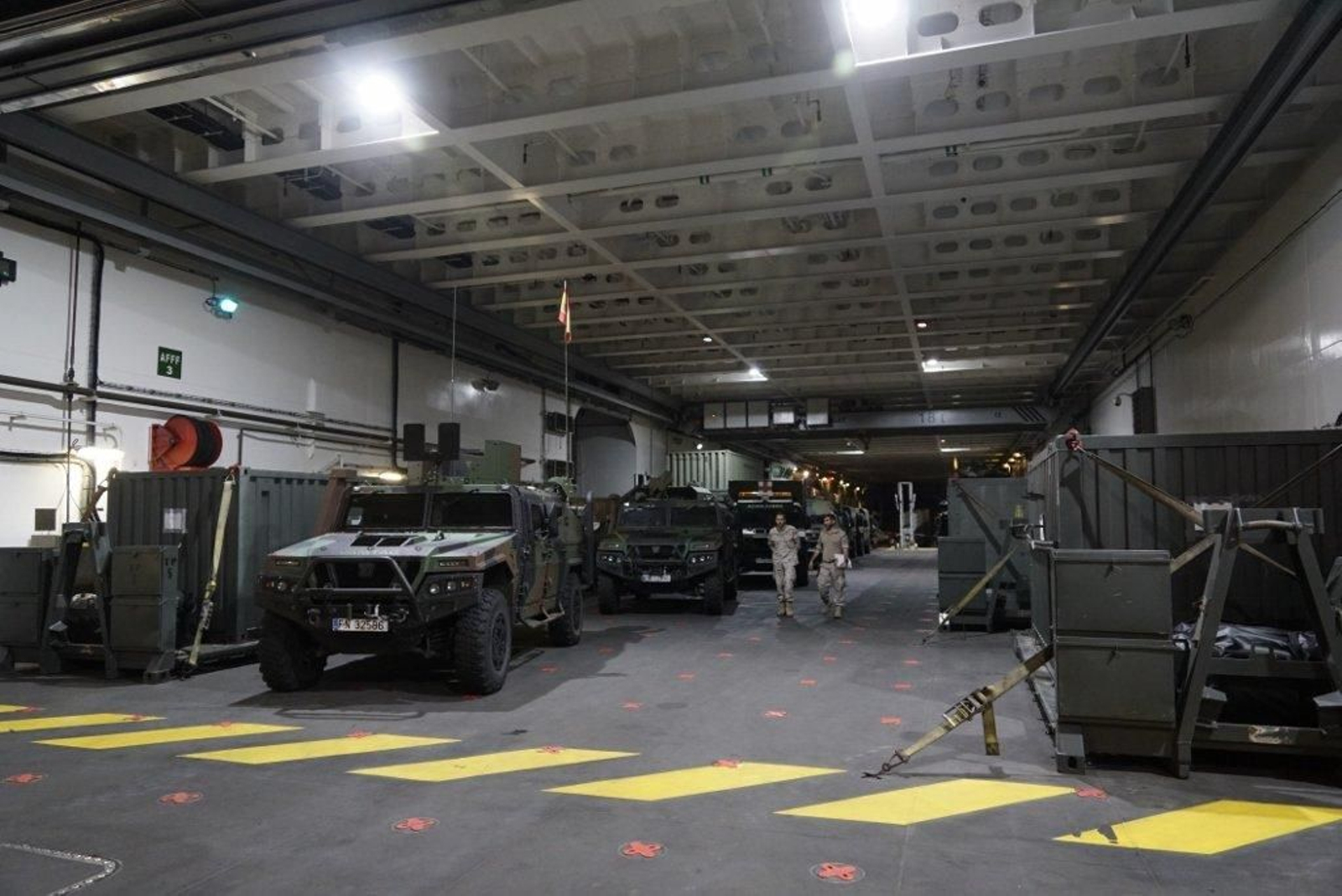 El portaviones Juan Carlos I en Vigo  (67) (1024x684)