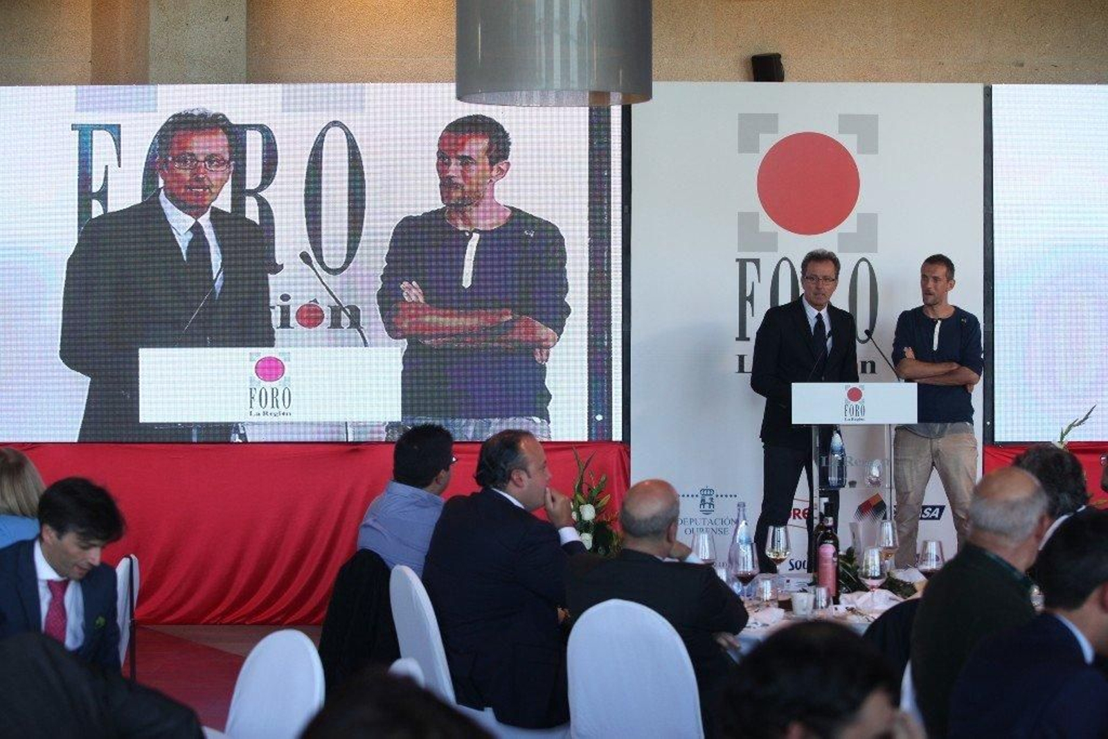 Karel de Beule, en el Foro La Región - 16