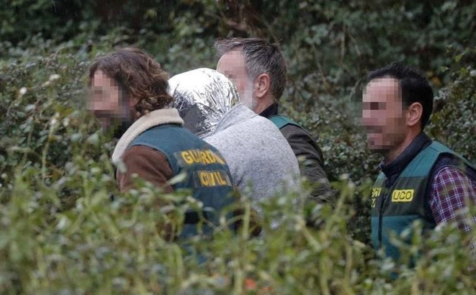 José Enrique Abuín, conocido como "el chicle", asesino confeso de Diana Quer, es trasladado por efectivos de la UCO desde la nave de Rianxo a su vivienda.