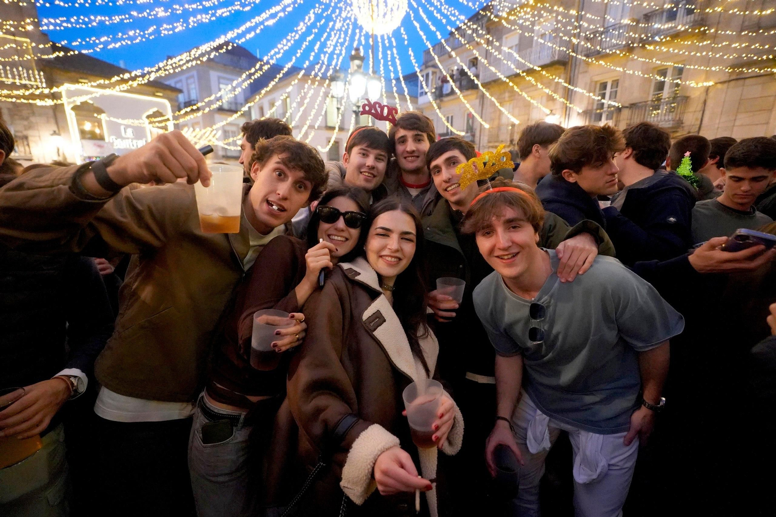 Galería | La Tardevieja llena de gente el centro de Vigo