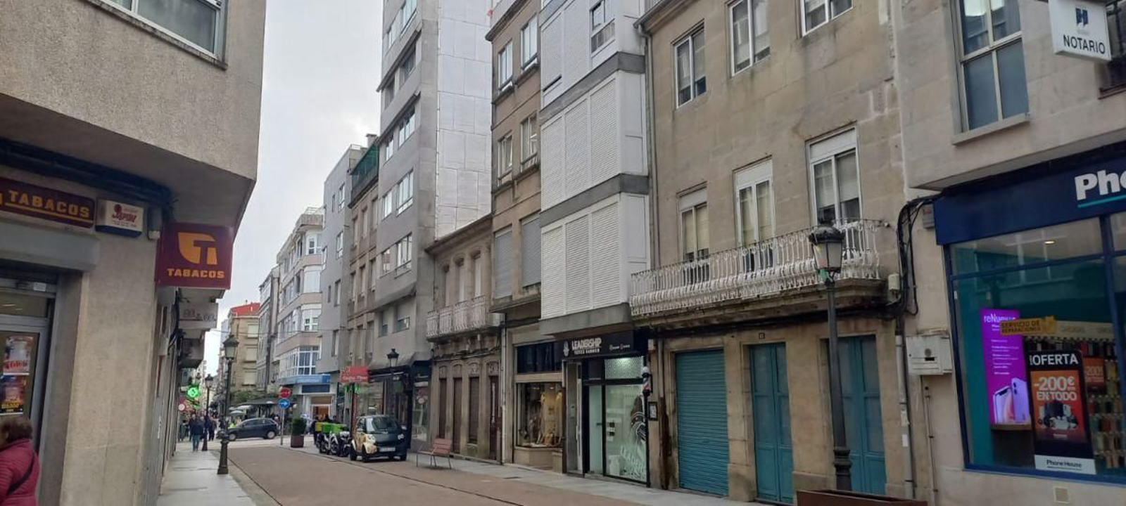 La calle Curros Enríquez de Carballiño, donde ocurrieron los hechos la madrugada del martes.