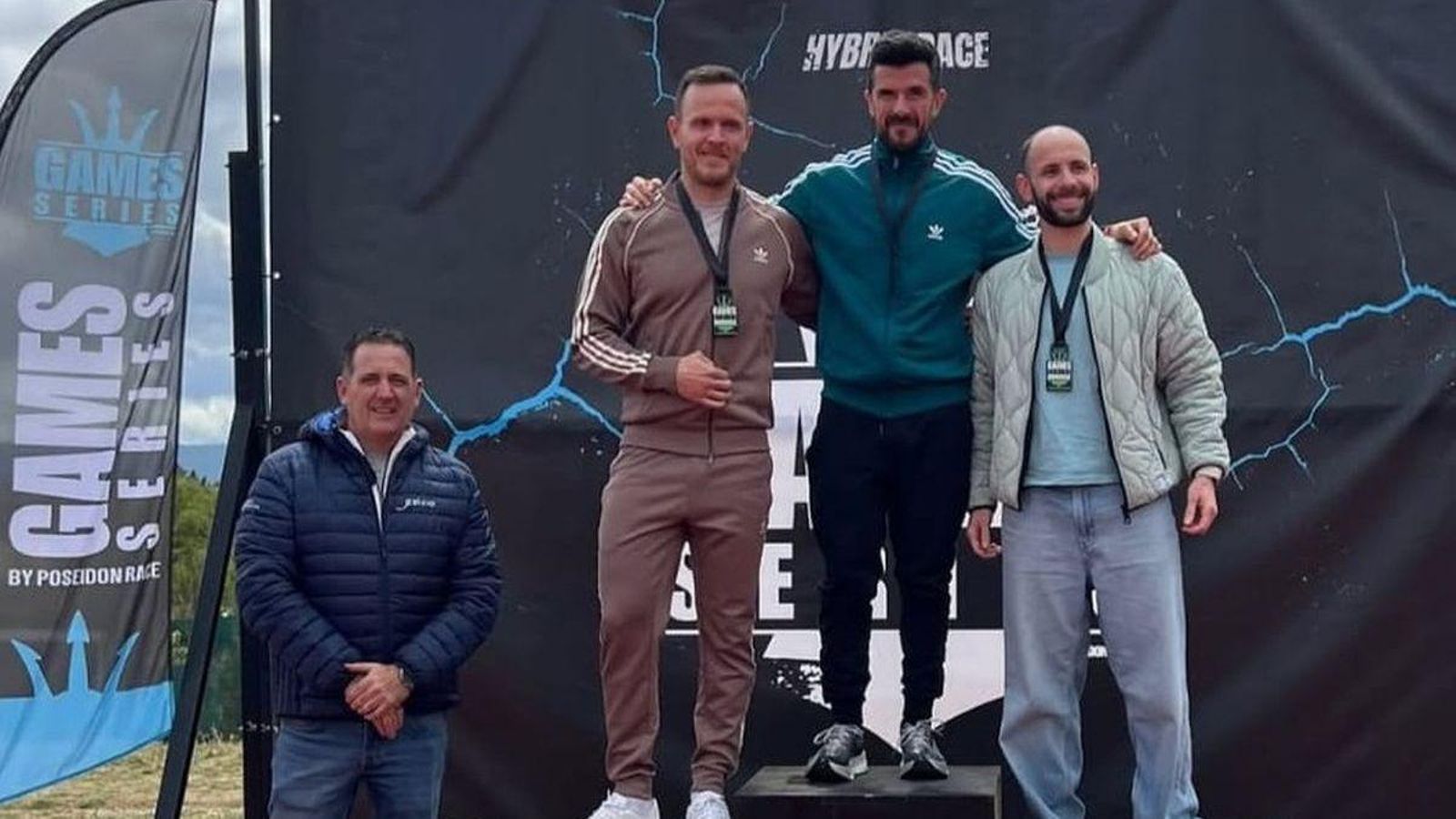 Manuel Pérez estuvo en la entrega de medallas.