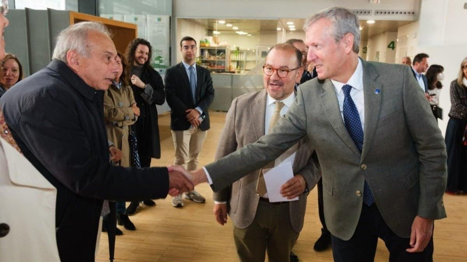 Alfonso Rueda, junto al rector Antonio López, en el acto de ayer en el CiMUS.